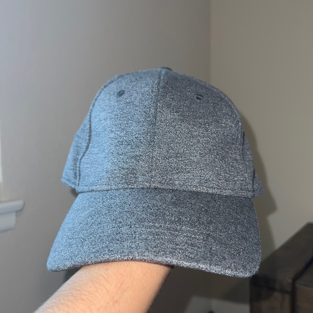 Lululemon hat